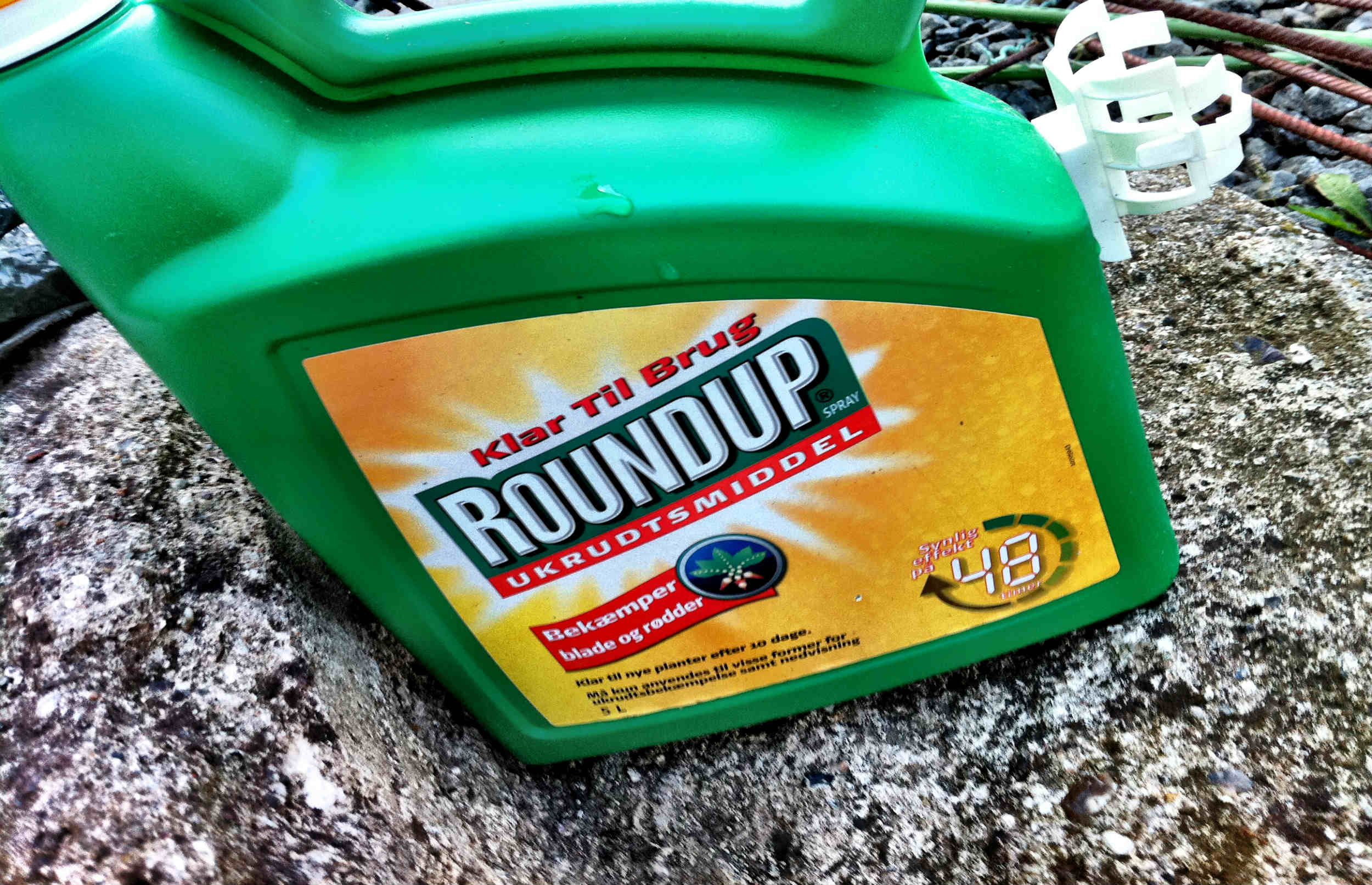 Regeringen svigter miljøet ved at forlænge tilladelsen til Roundup