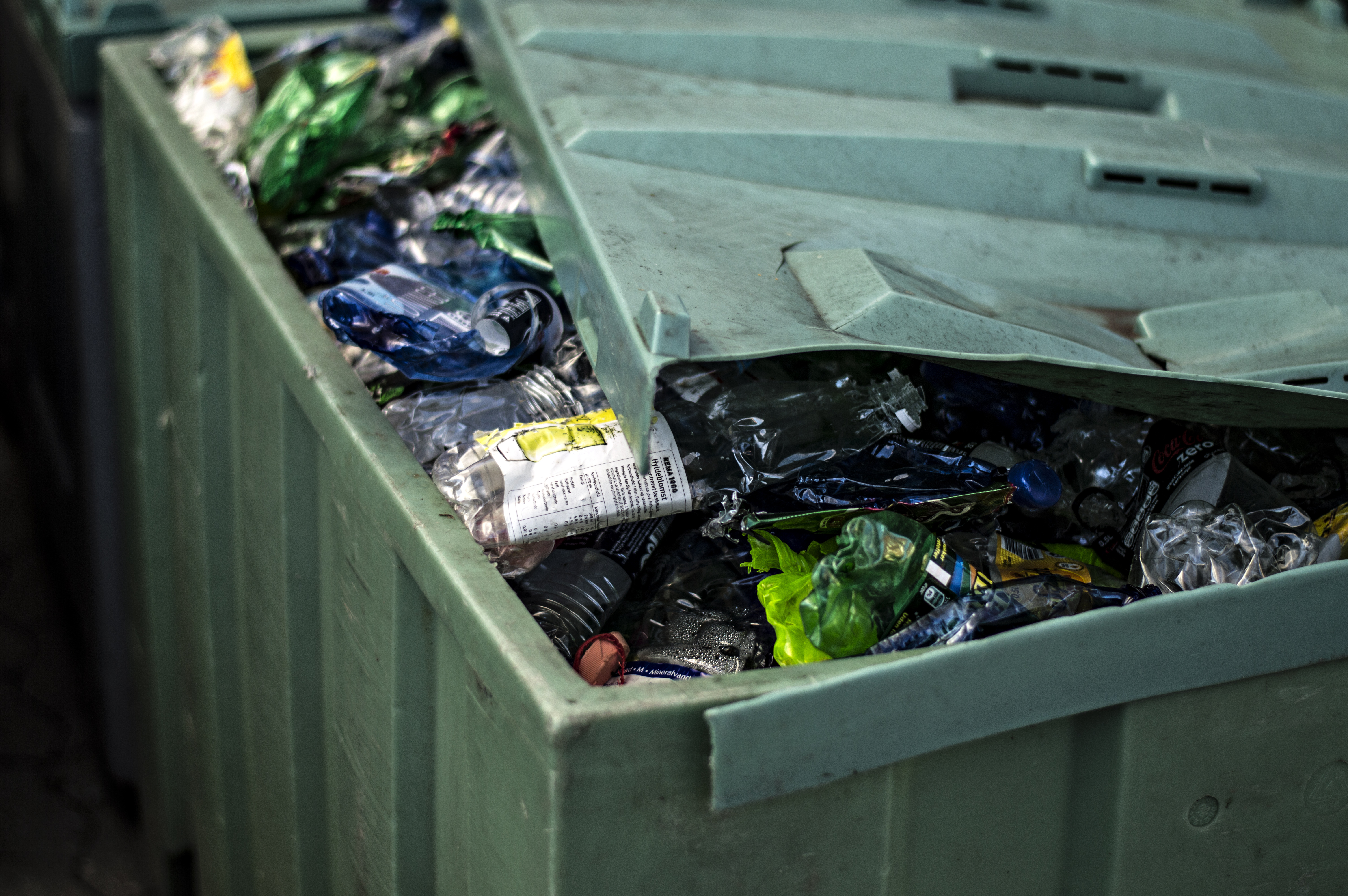 145 kødbakker: Så mange plastemballager smider vi ud
