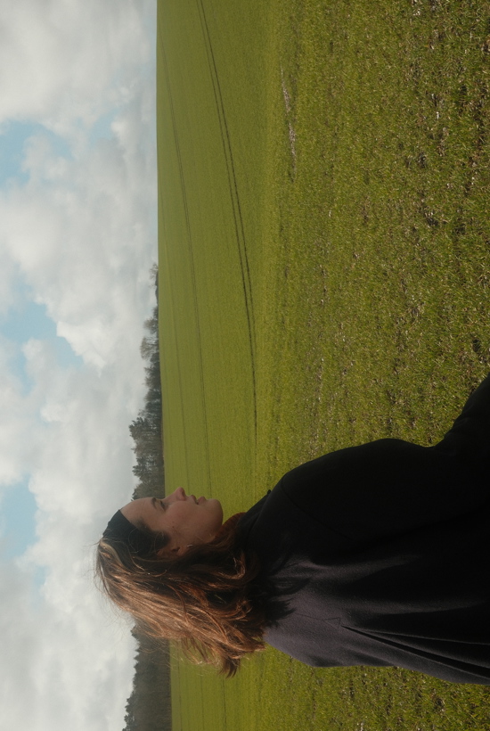 Hun bor omgivet af marker: Et politisk svigt, at jeg skal frygte for mit drikkevand