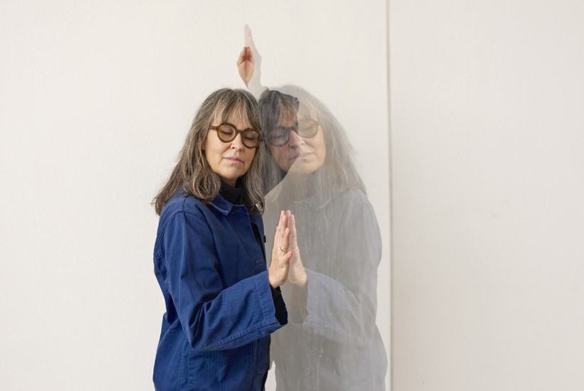 Når vi behandler dyrene dårligt – svækker vi vores egen overlevelse